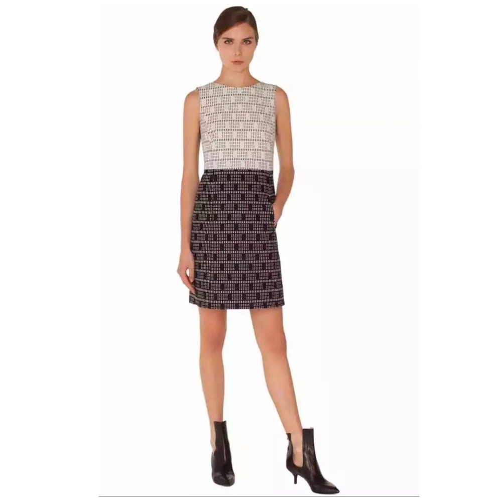 AKRIS Punto Lace Jacquard Black Sheath Dress | 12US/ 16 UK